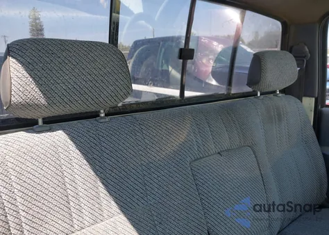 1997 Toyota T100 z USA, uszkodzony, nr VIN JT4JM11D0V0018005